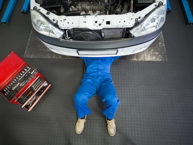 Mecánicos Automotrices Especializados en Estados Unidos