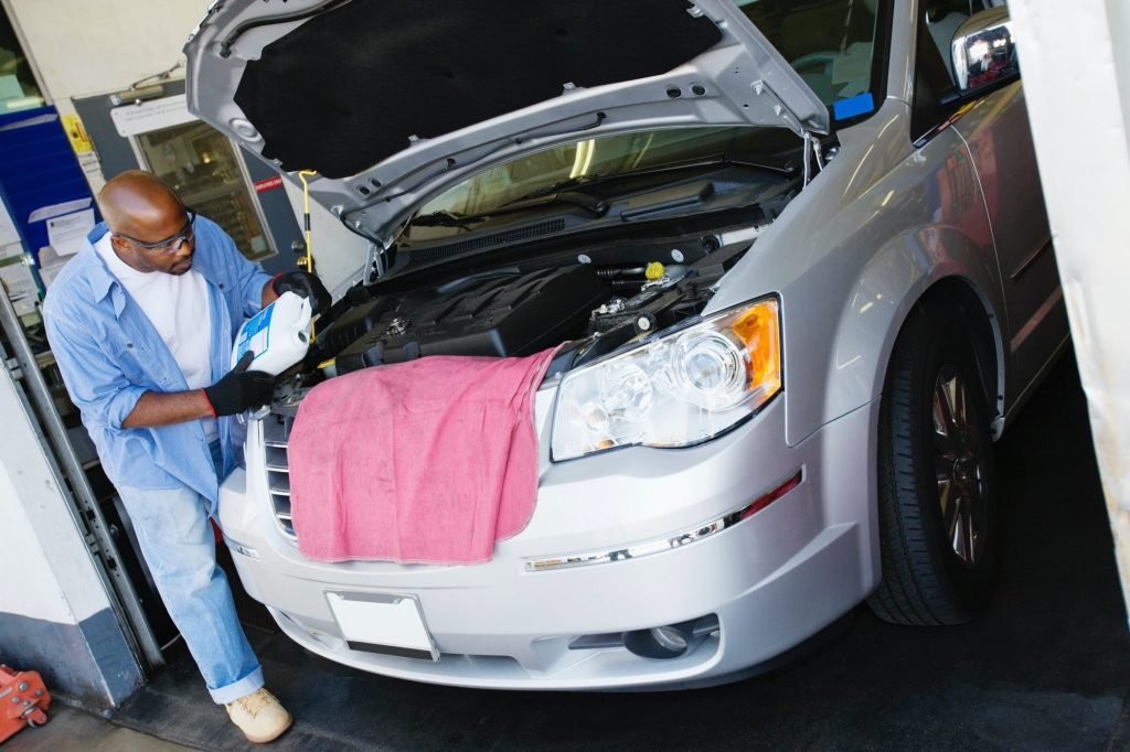 vibración en el motor de un vehículo